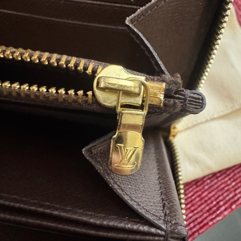 Louis Vuitton Checkered Wallet - Picture 7 of 13
